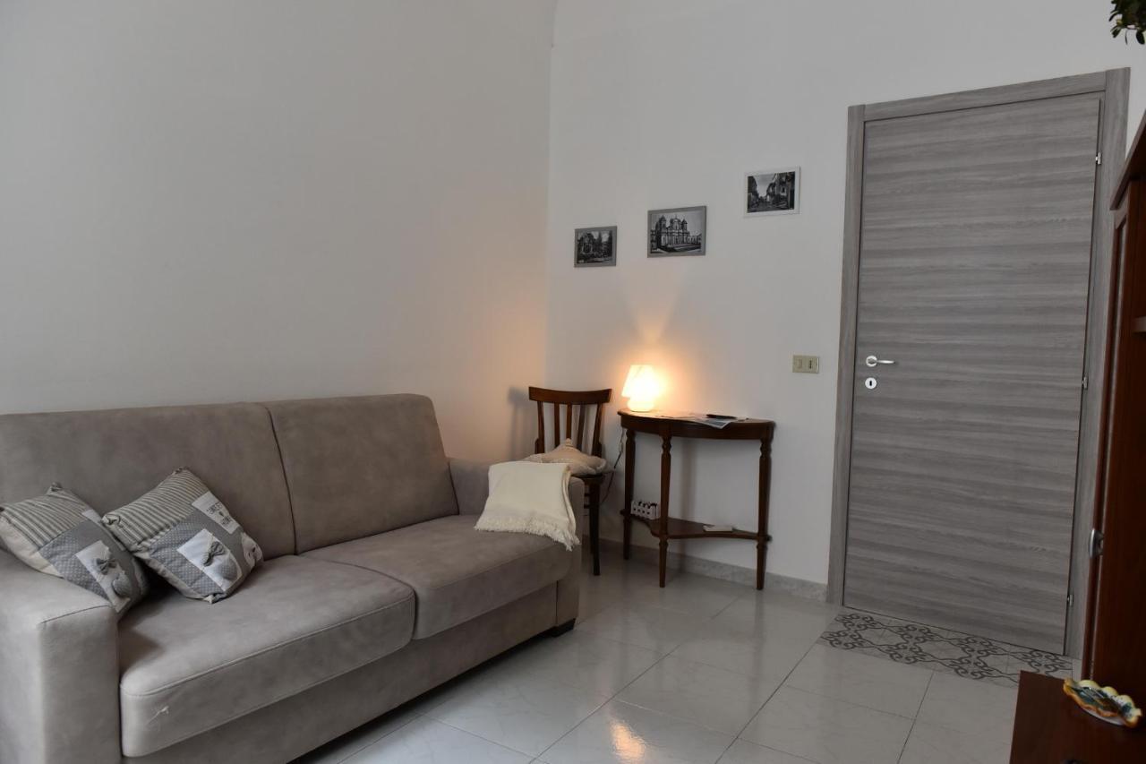 Casa Contini Rosa Apartment Noto Bagian luar foto